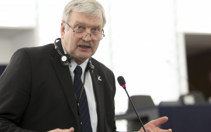 Bronis Ropė: Eurokomisarų meilė transgeniniams organizmams nesulaukia palaikymo iš Europos Parlamento